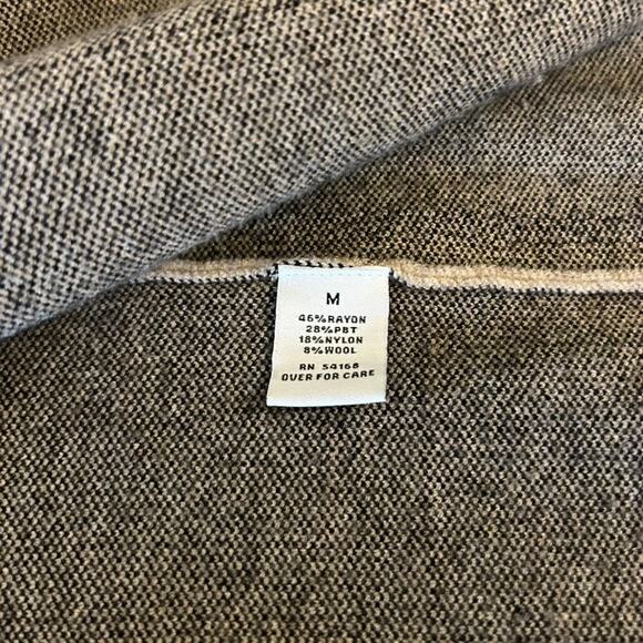 EUC Elliott Lauren Beige Top Stitch Button Front Sweater Jacket Sz M Fringe Hem - Picture 10 of 16